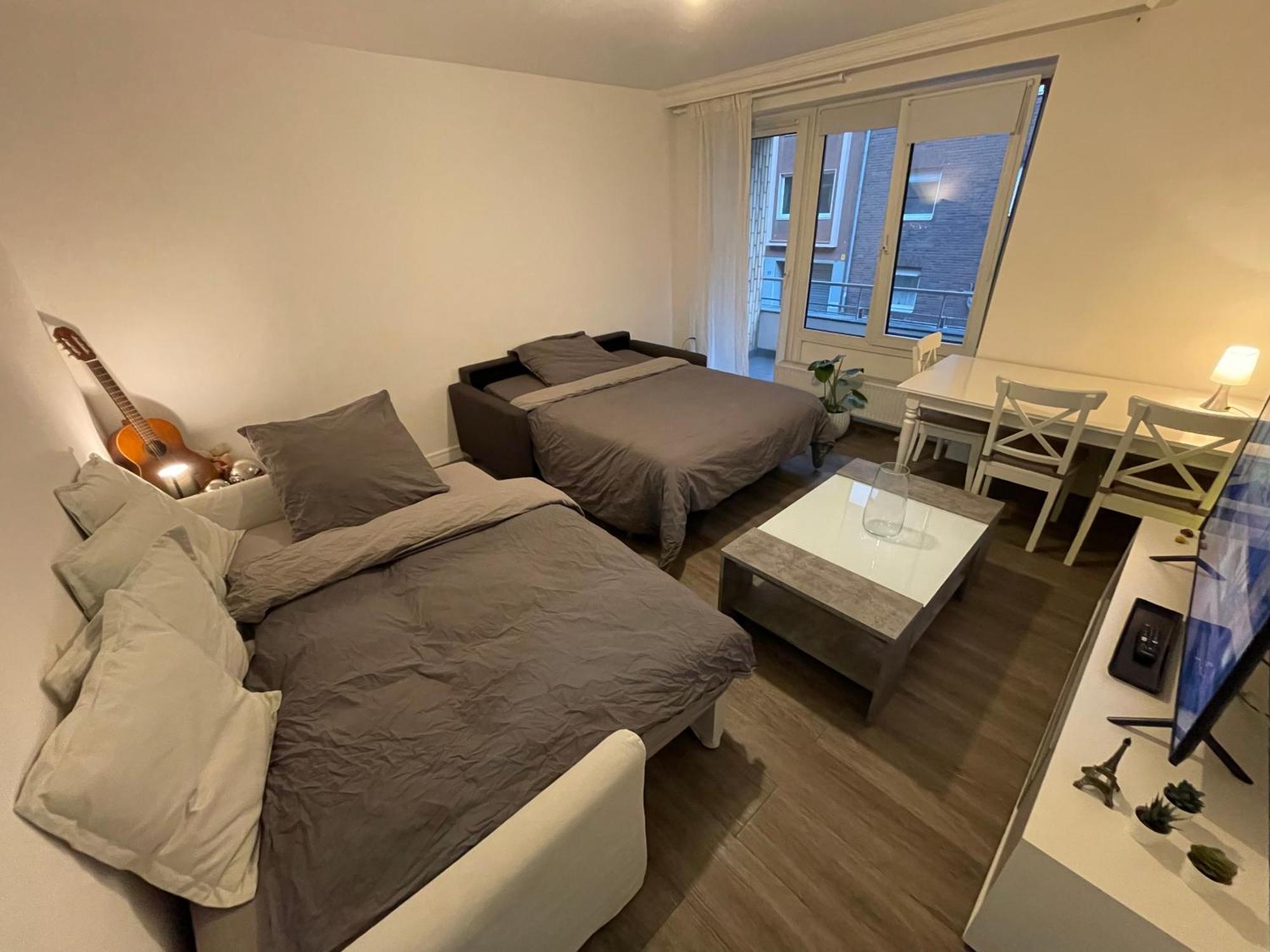 Cozy Apartment City Nightlife Dusseldorf Bagian luar foto